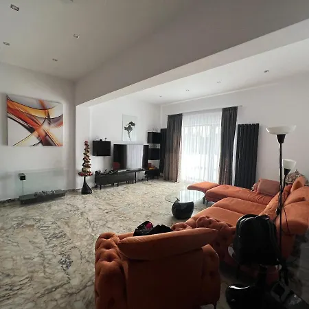 R&b Aparthotel *